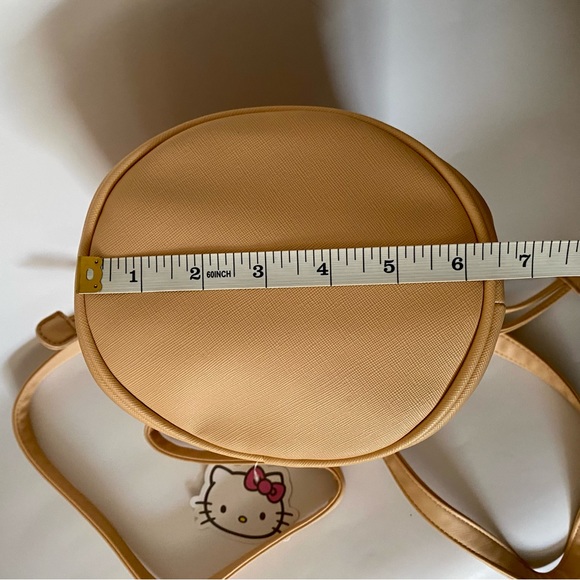 Hello Kitty bucket bag - Picture 13 of 14